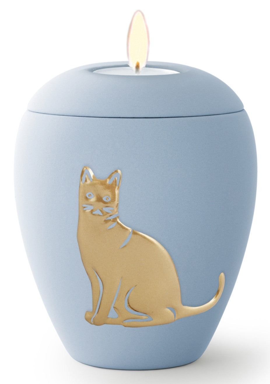 Tierurne aus samtener Keramik mit gold. Katzenrelief in himmelblau