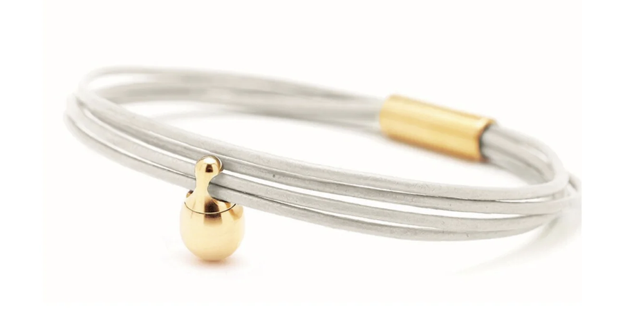 Ascheschmuck Lederarmband von Tadblu Serie "Charm"