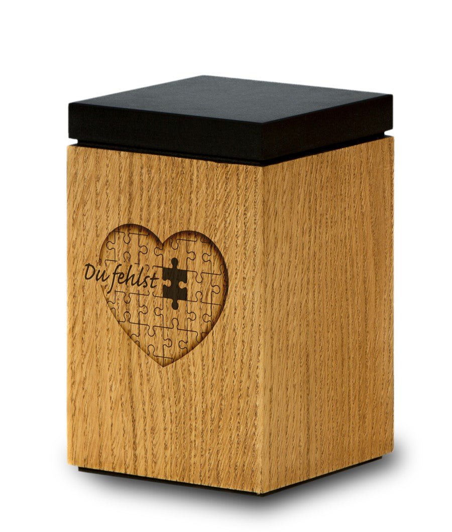 Tierurne aus Holz mit verschiedenen Motiven