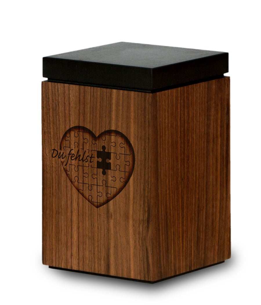 Tierurne aus Holz mit verschiedenen Motiven
